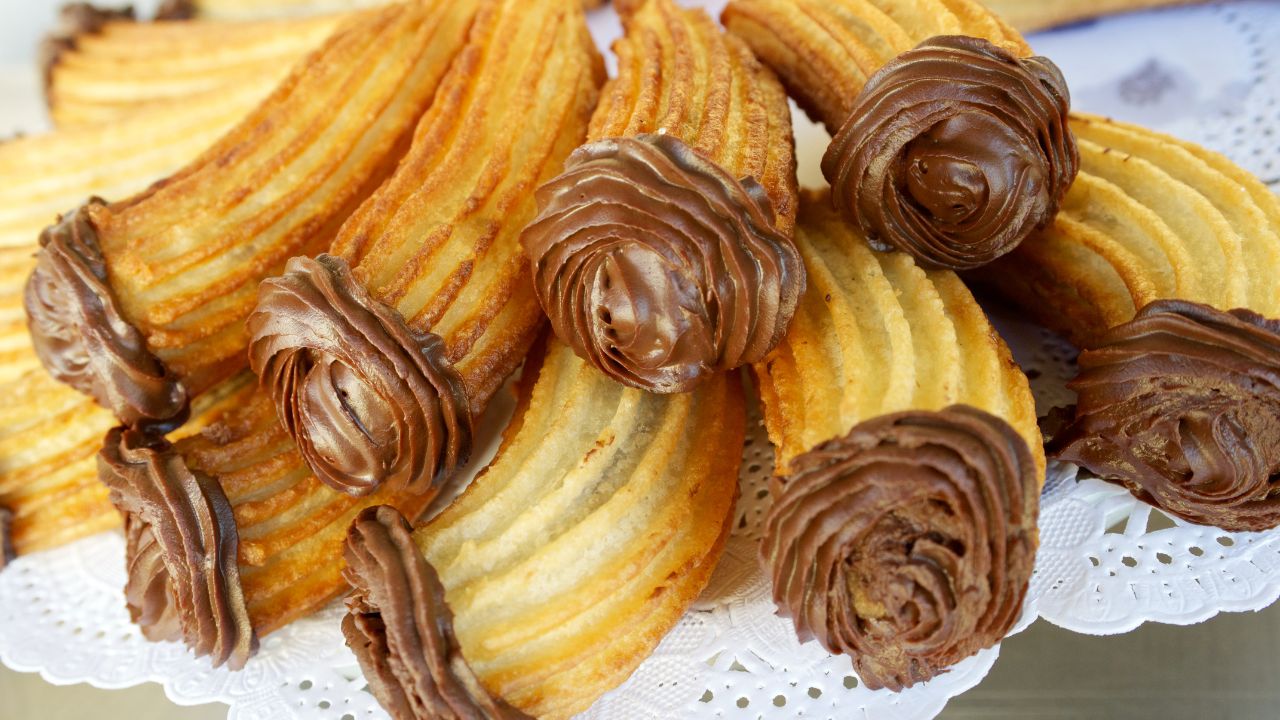 21 Mexican Dessert Recipes (1)