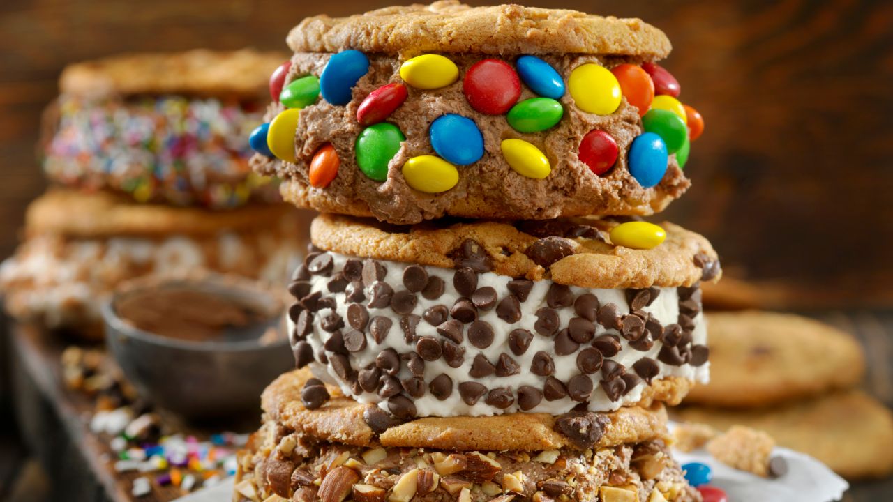 33 Best Ice Cream Sandwich Recipes Perfect For A Hot Day