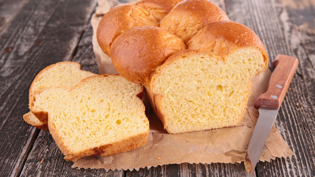 20 Various Types Of Bread – Explained (14)