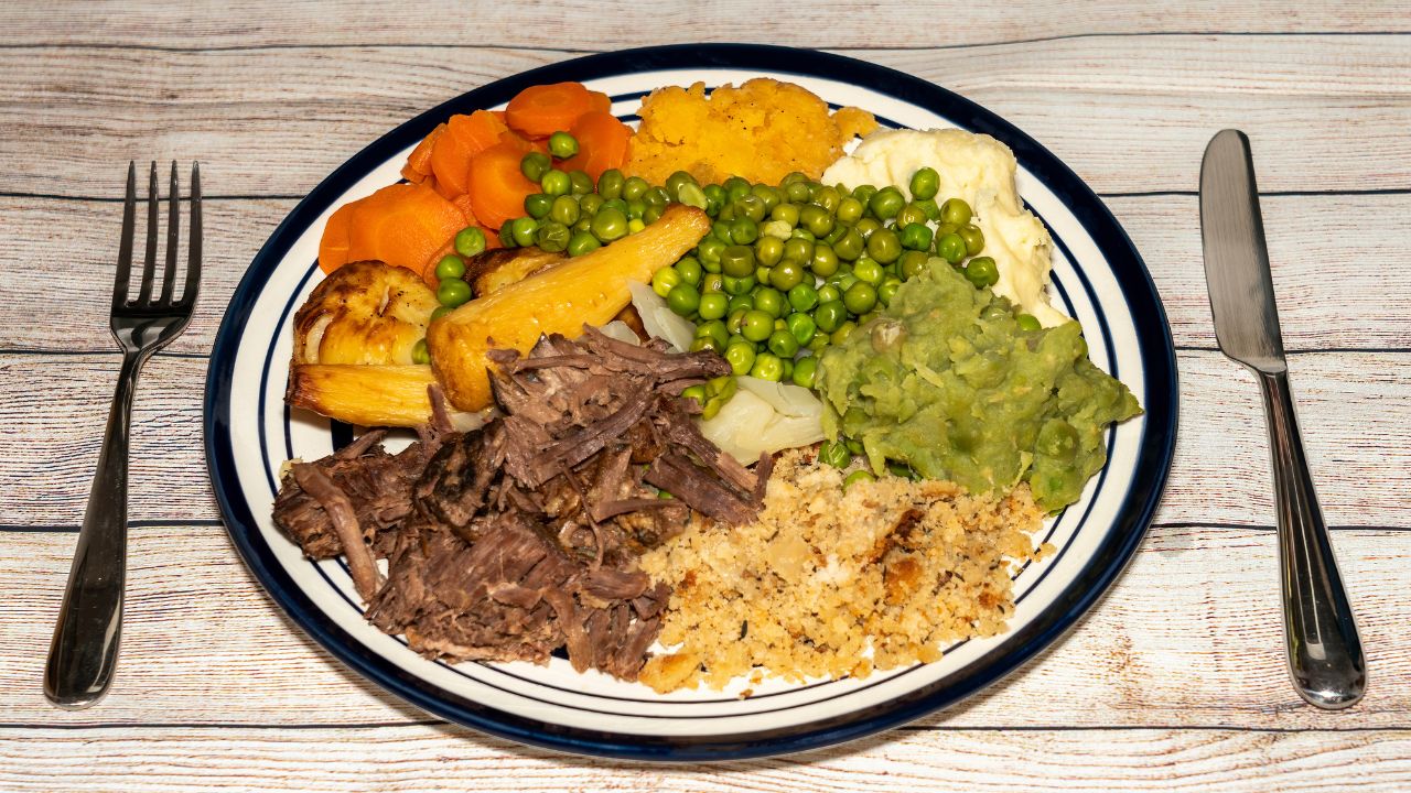 28 Delicious Sunday Dinner Recipes To Try