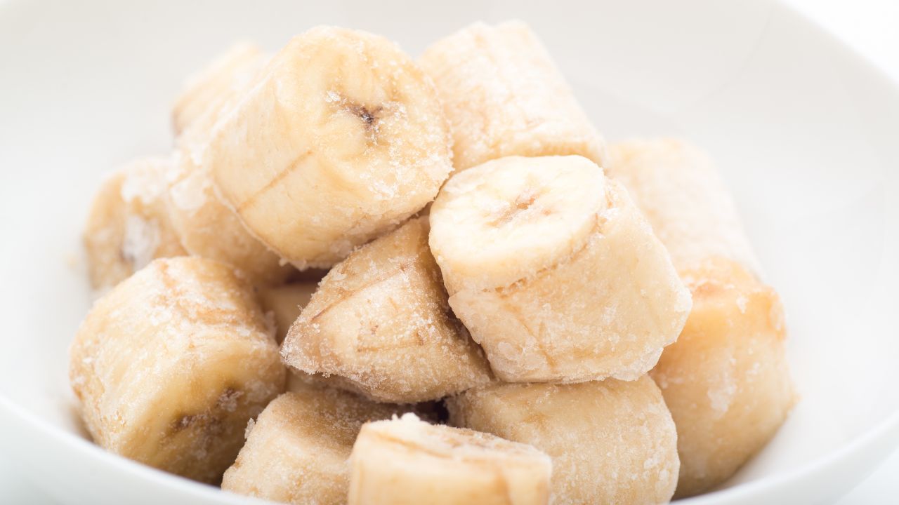 How To Freeze Bananas? (The Simple Way)