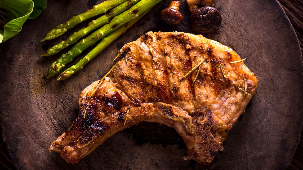 How to Tell If Pork Chops Are Done