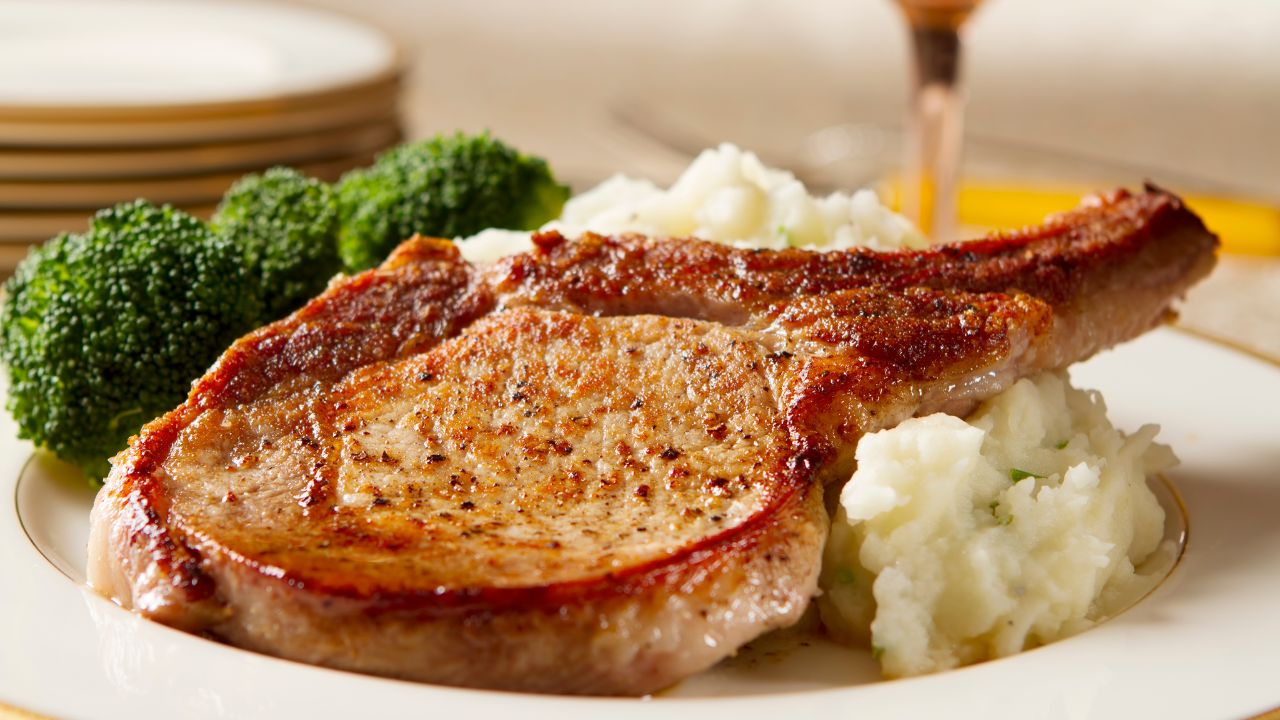 How to Tell If Pork Chops Are Done
