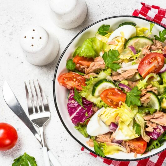 Want To Enjoy Snacks On A Keto Diet? Try These 38 Delights!