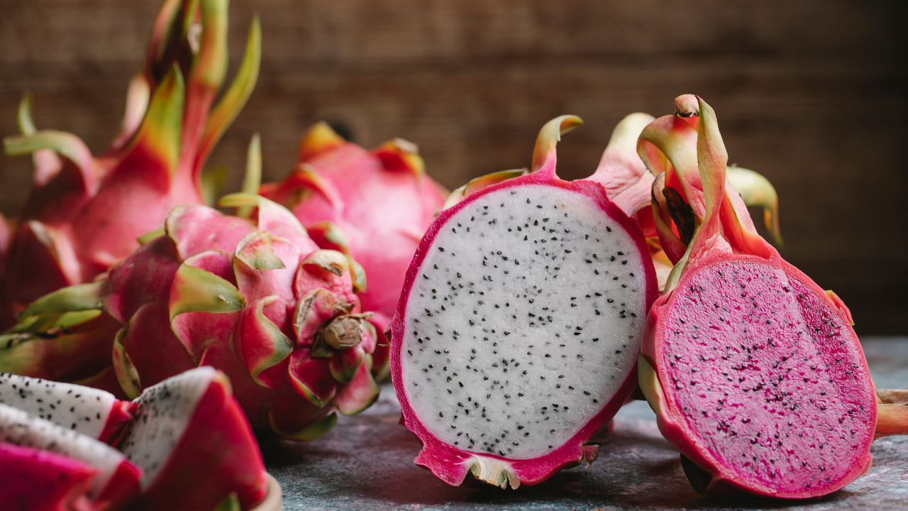 What Does Dragon Fruit Taste Like?