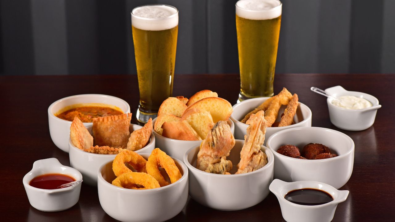 11 Best Chain Restaurant Happy Hour Deals