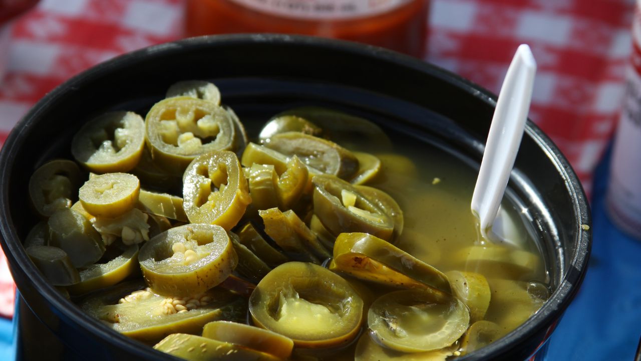 Pickled Jalapeño Peppers