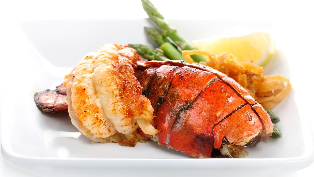 The 19 Tasty Side Dishes You Should Serve With Lobster Tails