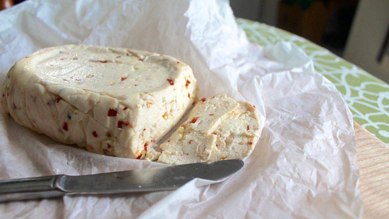 What Can I Replace My Pepper Jack Cheese With 5 Best Substitutes