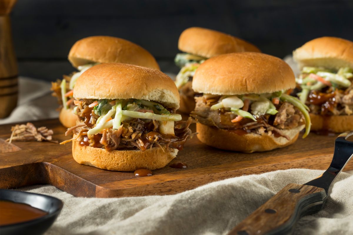 26 Hawaiian Roll Sliders You’ll love!