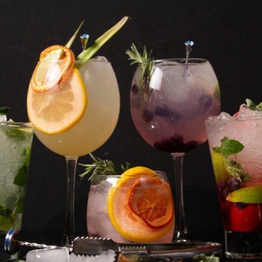 26 Romantic Valentine’s Day Cocktails Perfect For Celebrating