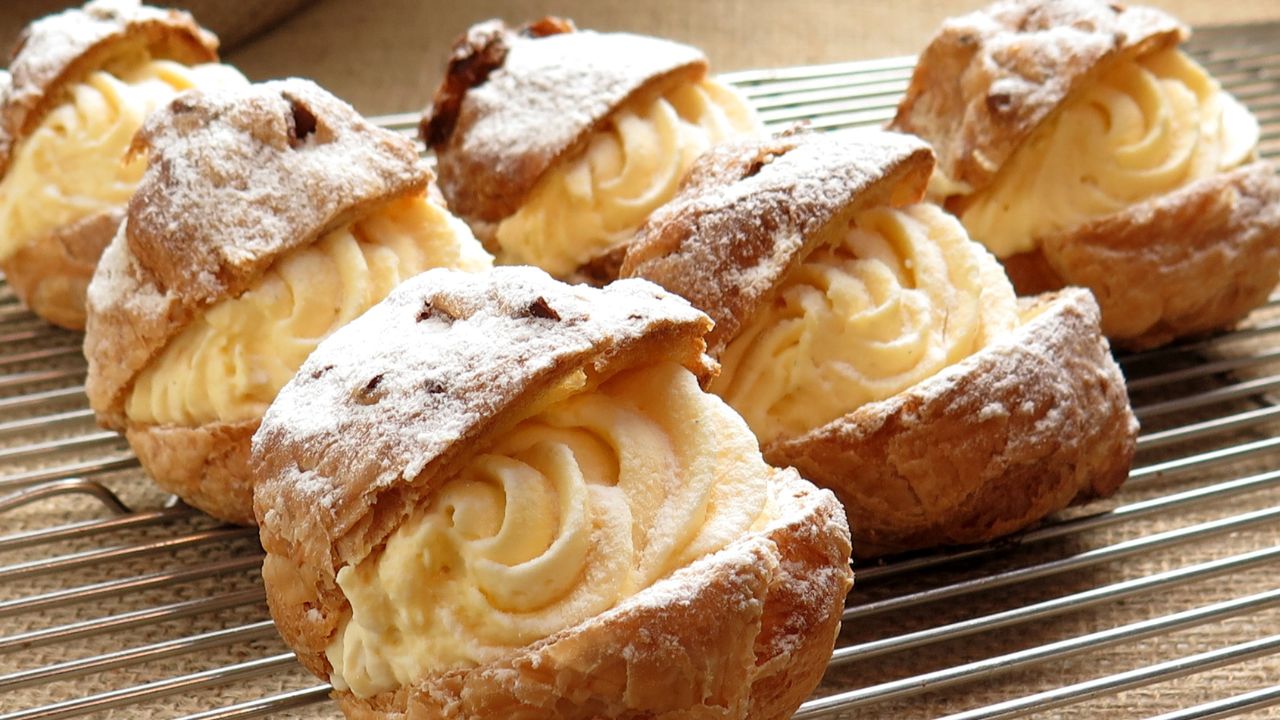 31 Easy And Delicious Potluck Dessert Recipes