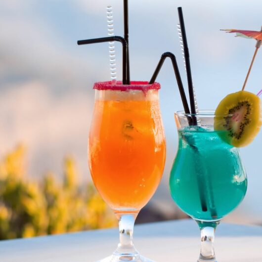 33 Delightful And Easy Summer Cocktail Recipes