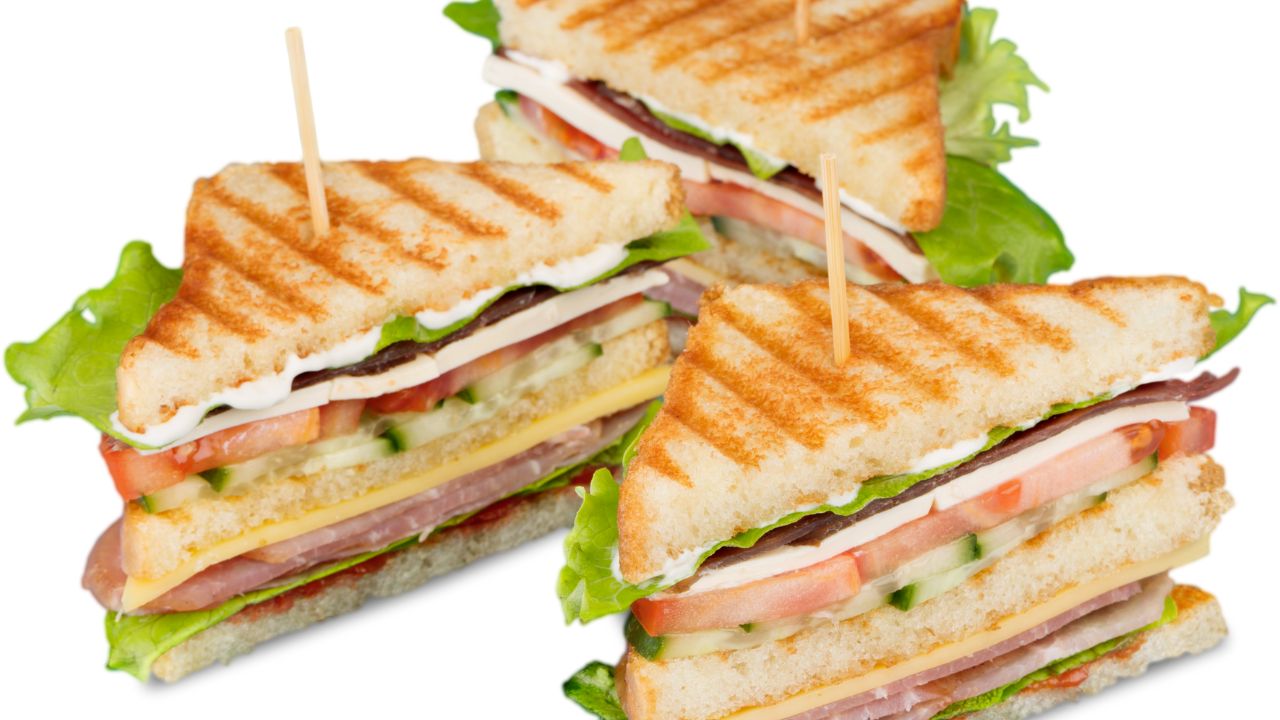 The Best Sandwiches At WAWA (Complete Guide)