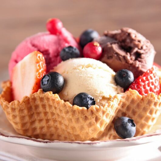 33 Richest & Tastiest Ice Cream Desserts For You To Make