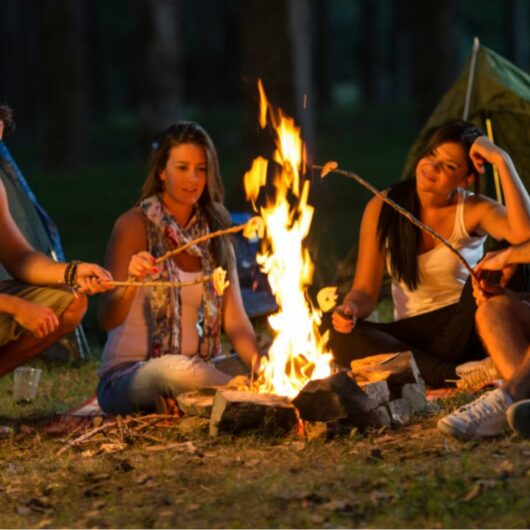 45 Easy Classic Camping Desserts