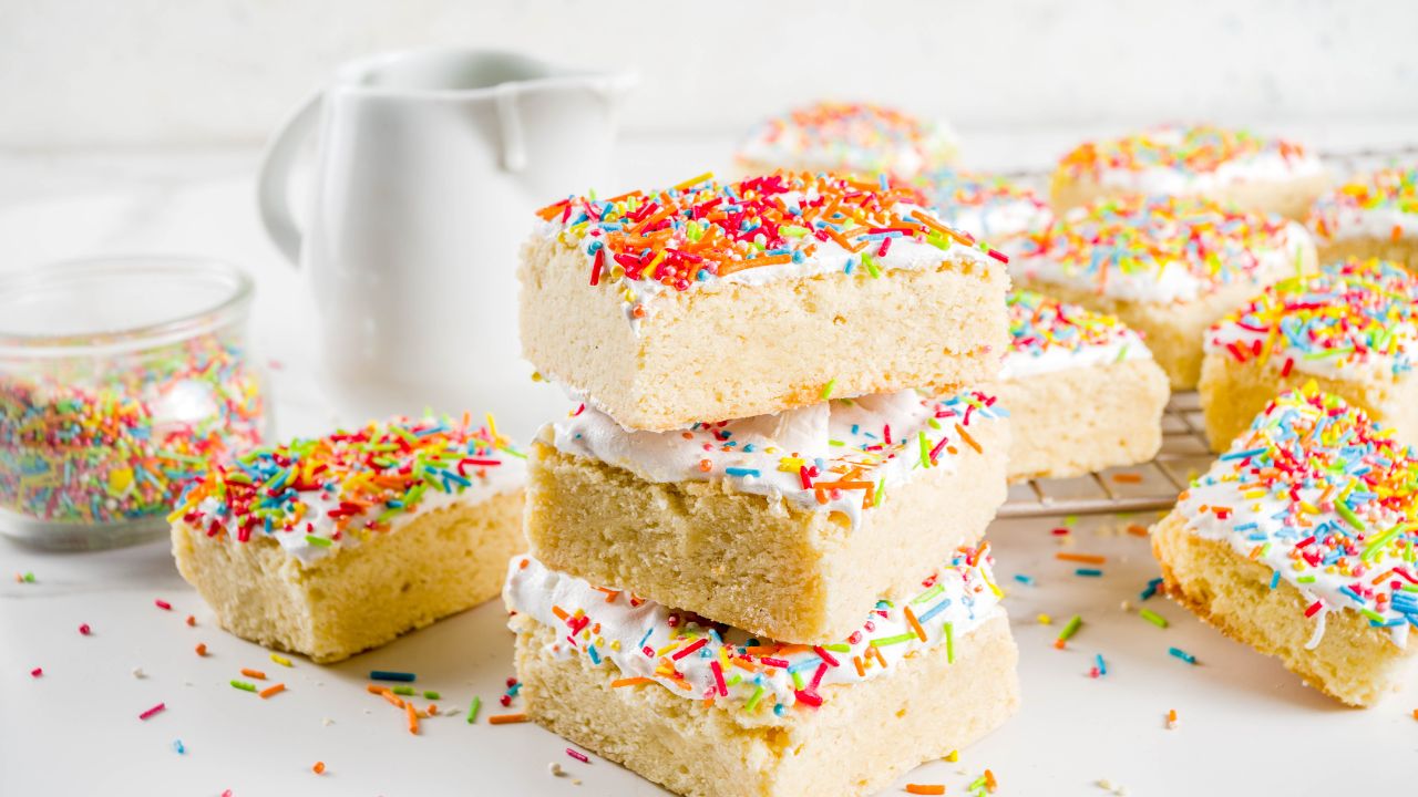 13 Delicious Recipes That Call For Powdered Sugar