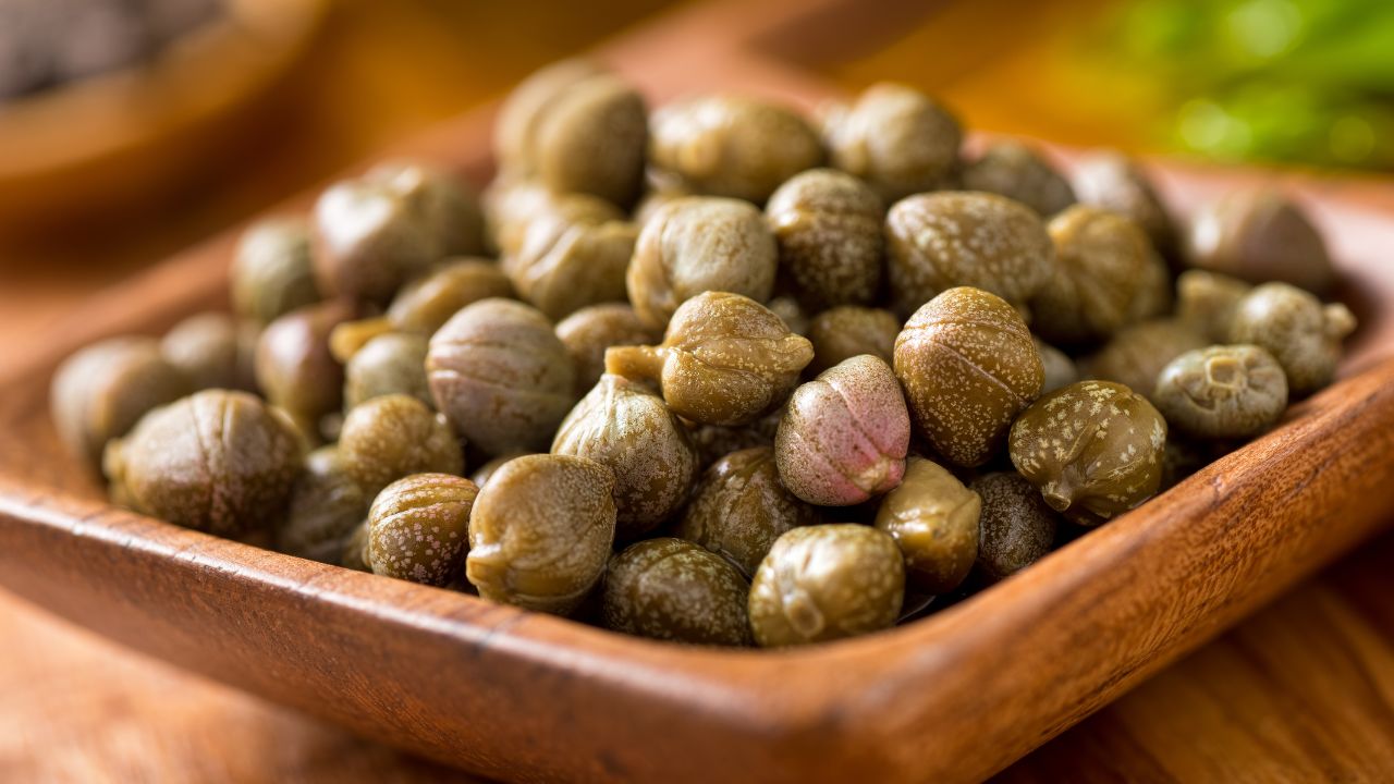 20 Recipes That Make The Most Out Of Capers (1)