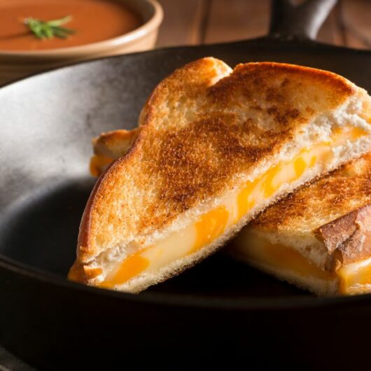 12 Amazing Side Dishes To Serve With Grilled Cheese