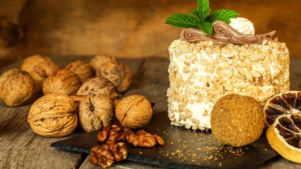 16 Best Walnut Desserts (+ Easy Recipes)