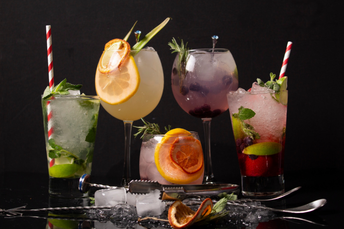 17 Of The Finest Cointreau Cocktails (With Recipes)