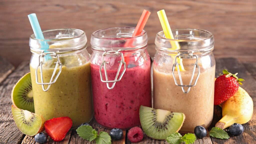 20 Keto Smoothie And Low-Carb Shake Recipes You Need To Try!