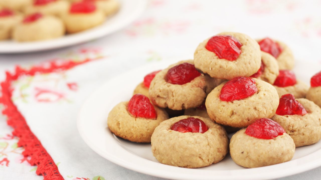 20 Maraschino Cherry Recipes For Home Baking