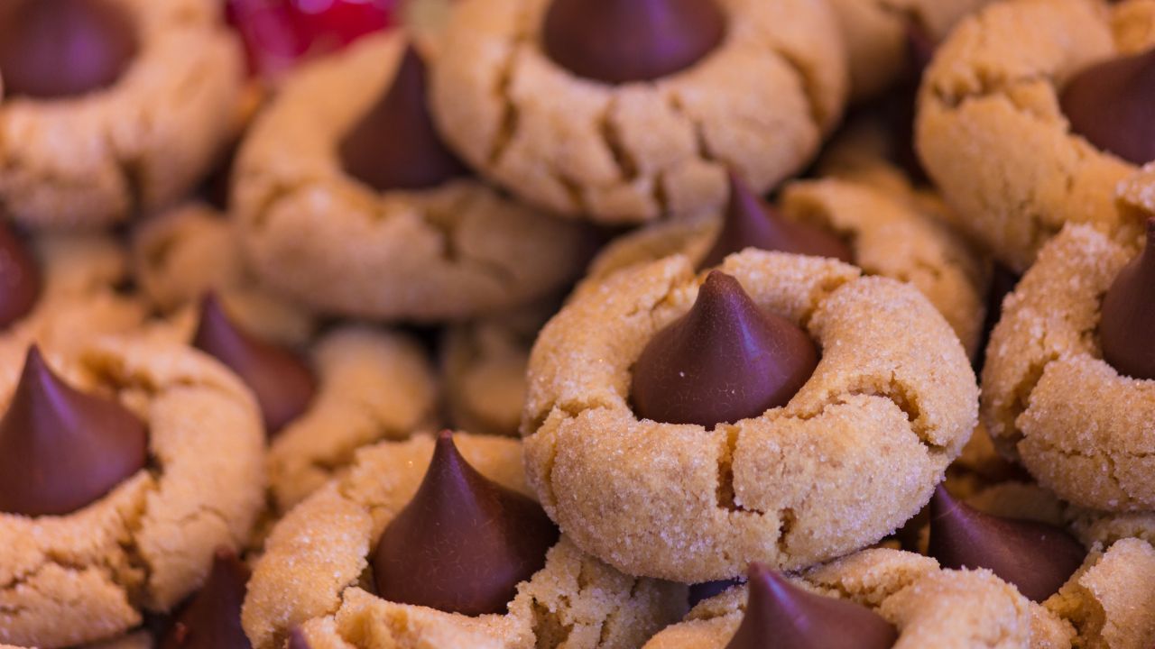 23 Delicious Hershey Kisses Recipes