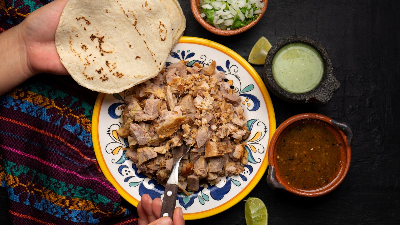 25+ Easy And Tasty Mexican Crockpot Recipes (1)