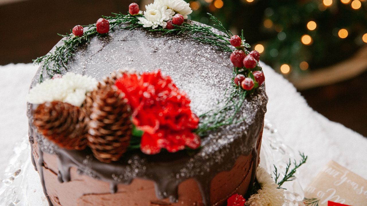 33 Best Christmas Cake Recipes