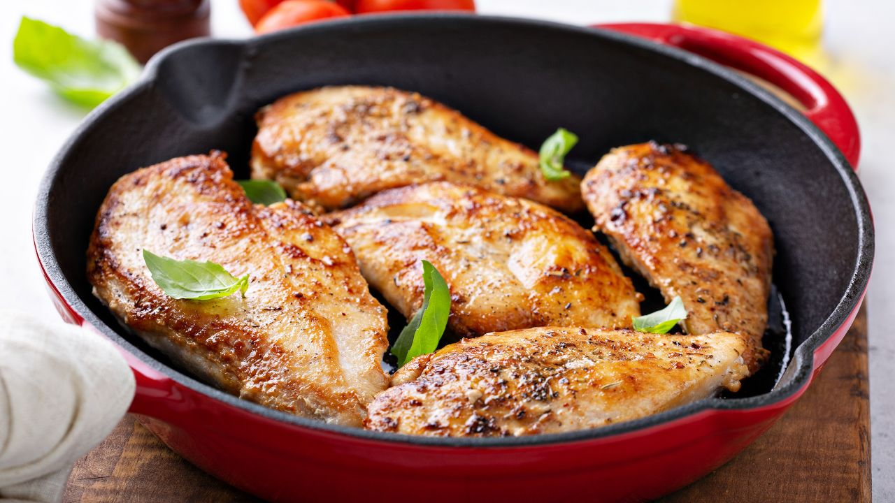 35 Delicious Chicken Skillet Recipes For That Are Easy To Make At Home