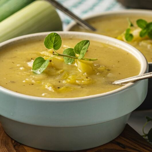 30 Quick And Delicious Easy Microwave Recipes