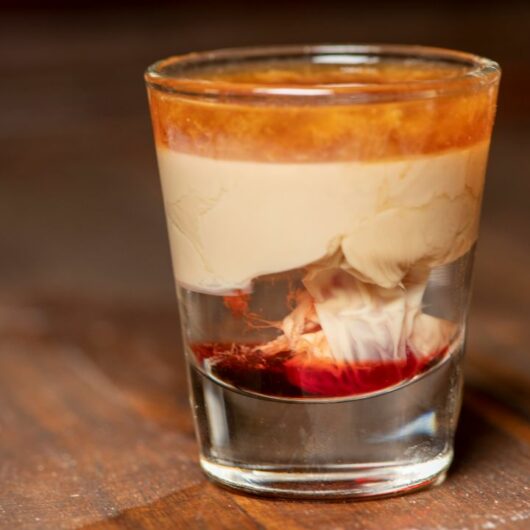 17 Simple Peach Schnapps Drinks That Are Perfect For Happy Hour