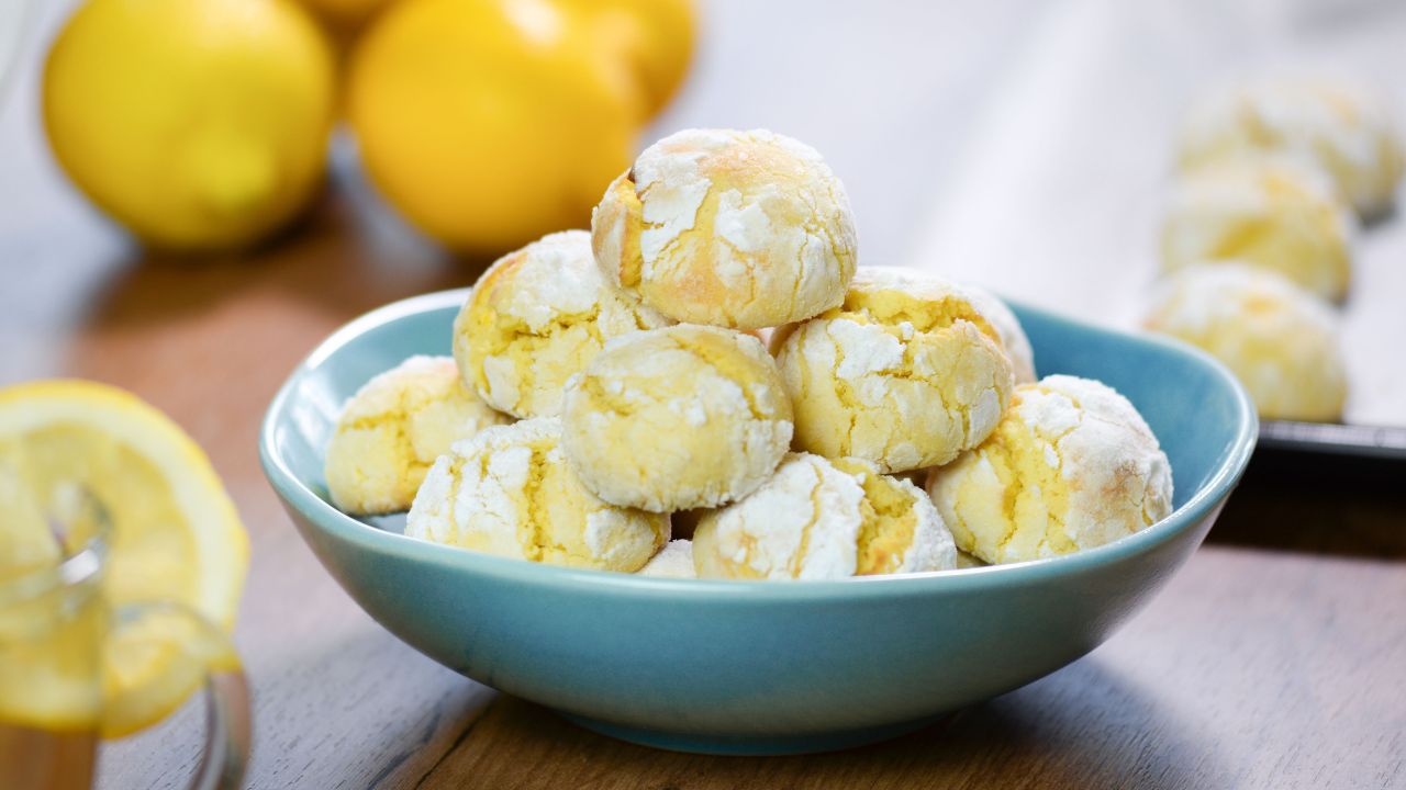 33 Superbly Seasonal Spring Cookies