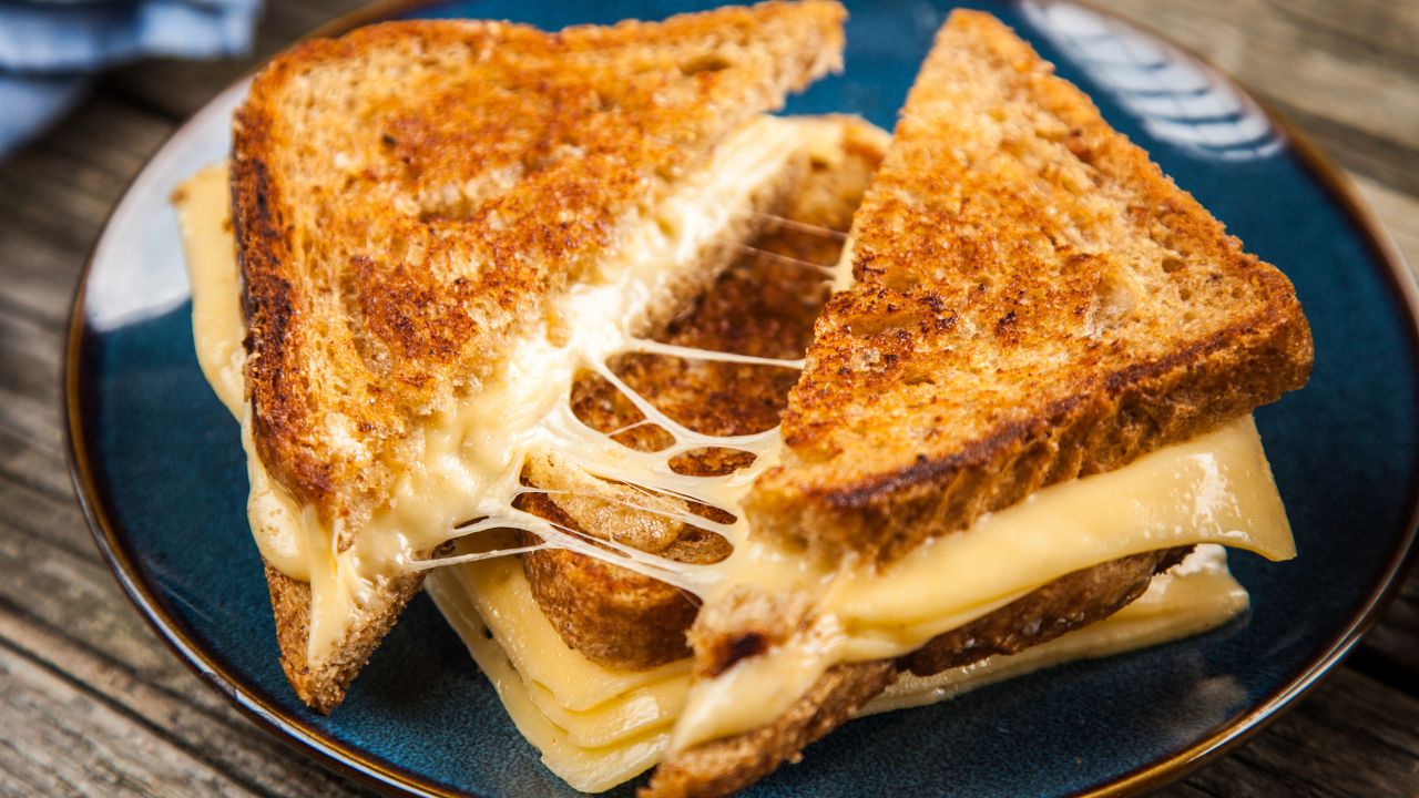 What Should You Serve With Potato Soup? The 17 Best Side Dishes