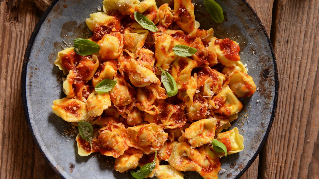 What Should You Serve With Ravioli? The 11 Best Side Dishes