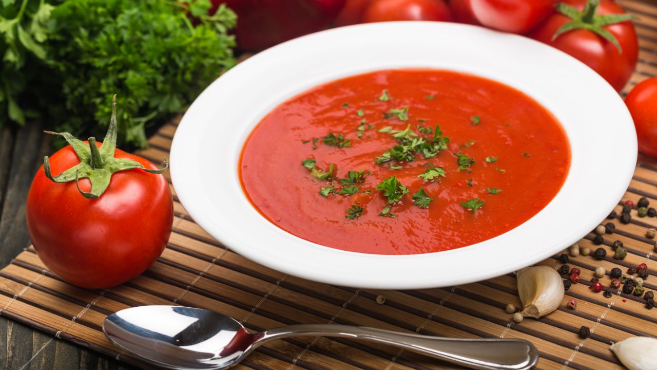 What To Serve With A Bowl Of Tomato Soup